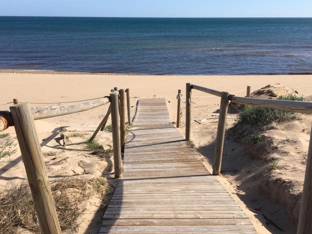 A 100 Metros De La Playa Con Grande Terraza Y Vistas Al Mar
